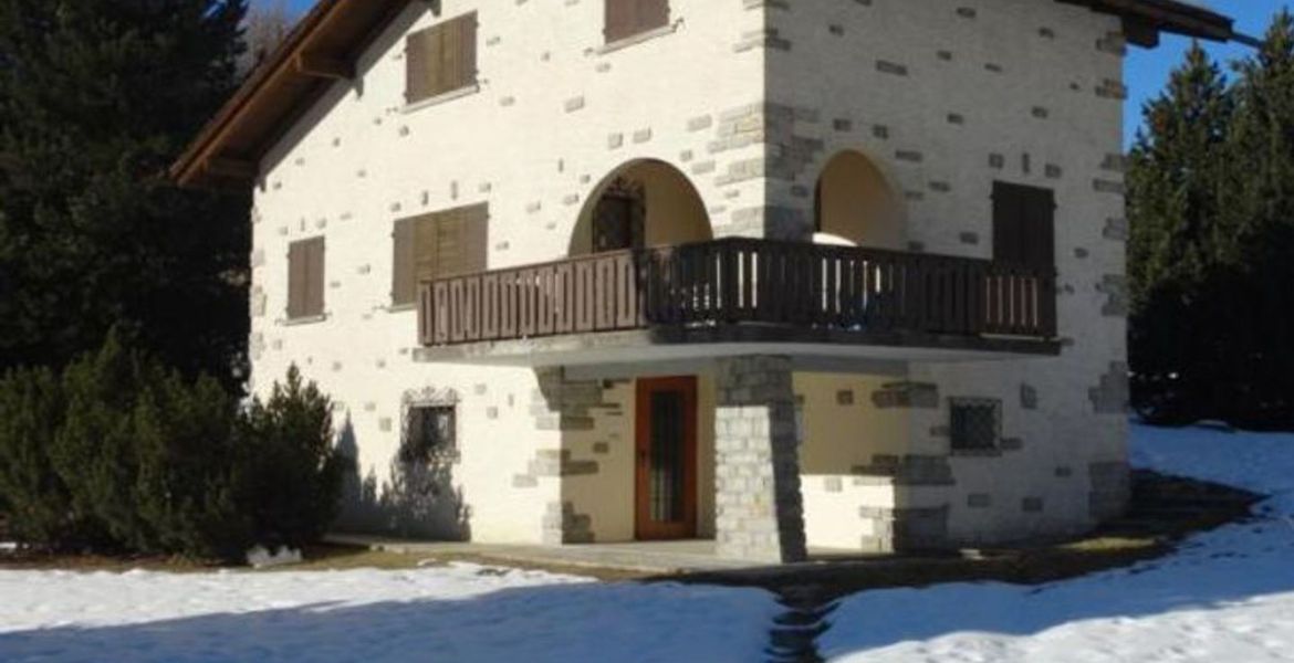 Chalet for rent in Pontresina
