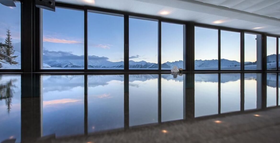 Chalet de luxe à Verbier avec piscine, spa et vue imprenable