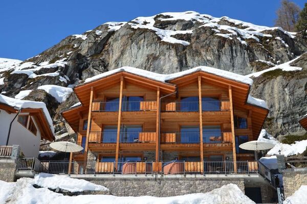 Luxury Chalet in Zermatt with Stunning Views and Hot Tub