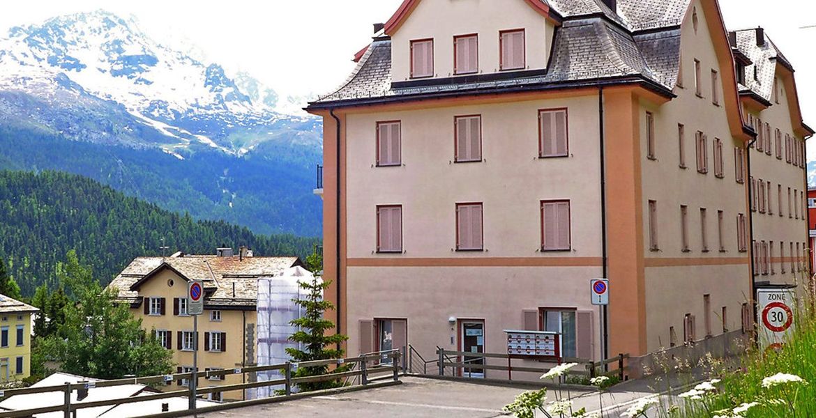 Lovely 4 bedroom apartment for rent in St. Moritz